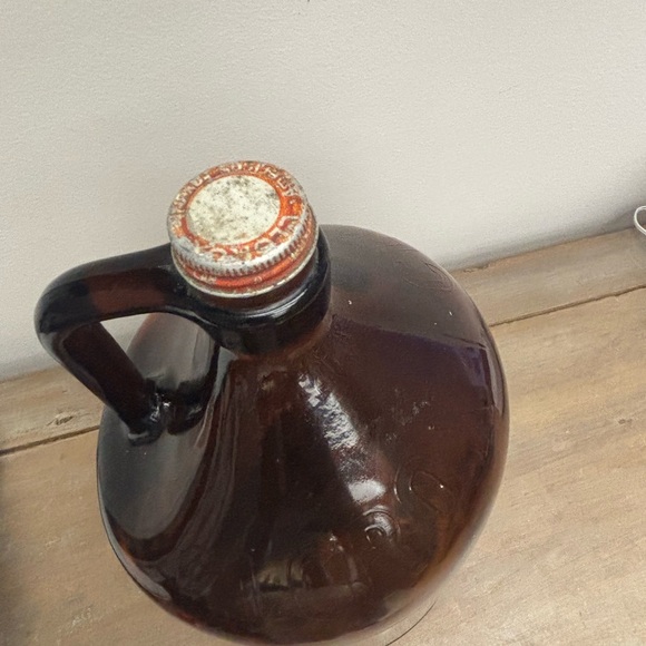 Vintage Amber Glass Clorox Jug with Handle 12.5 inches tall - Picture 3 of 7